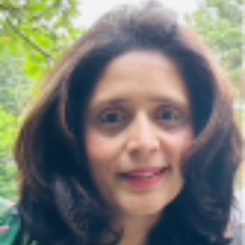 Amna Khan
